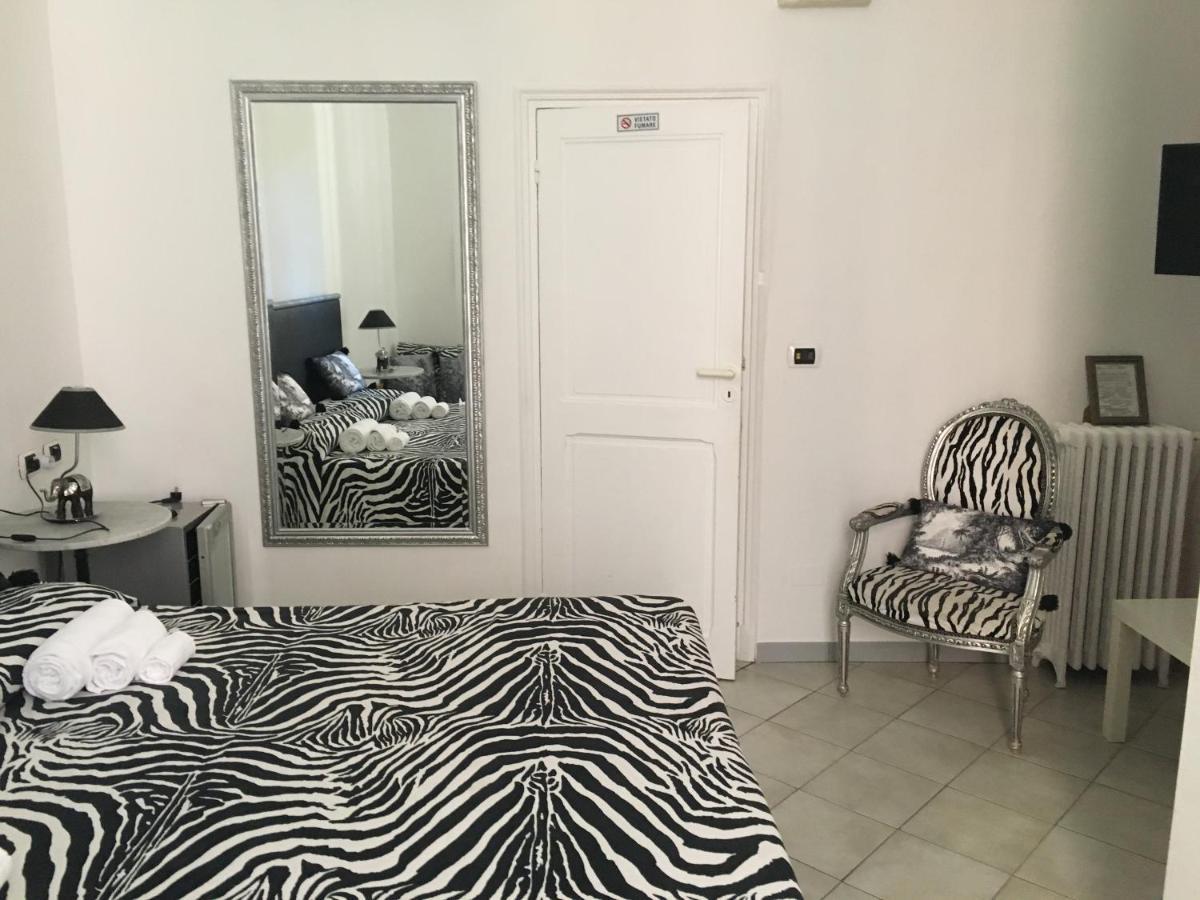 Hotel Sanremo Luaran gambar
