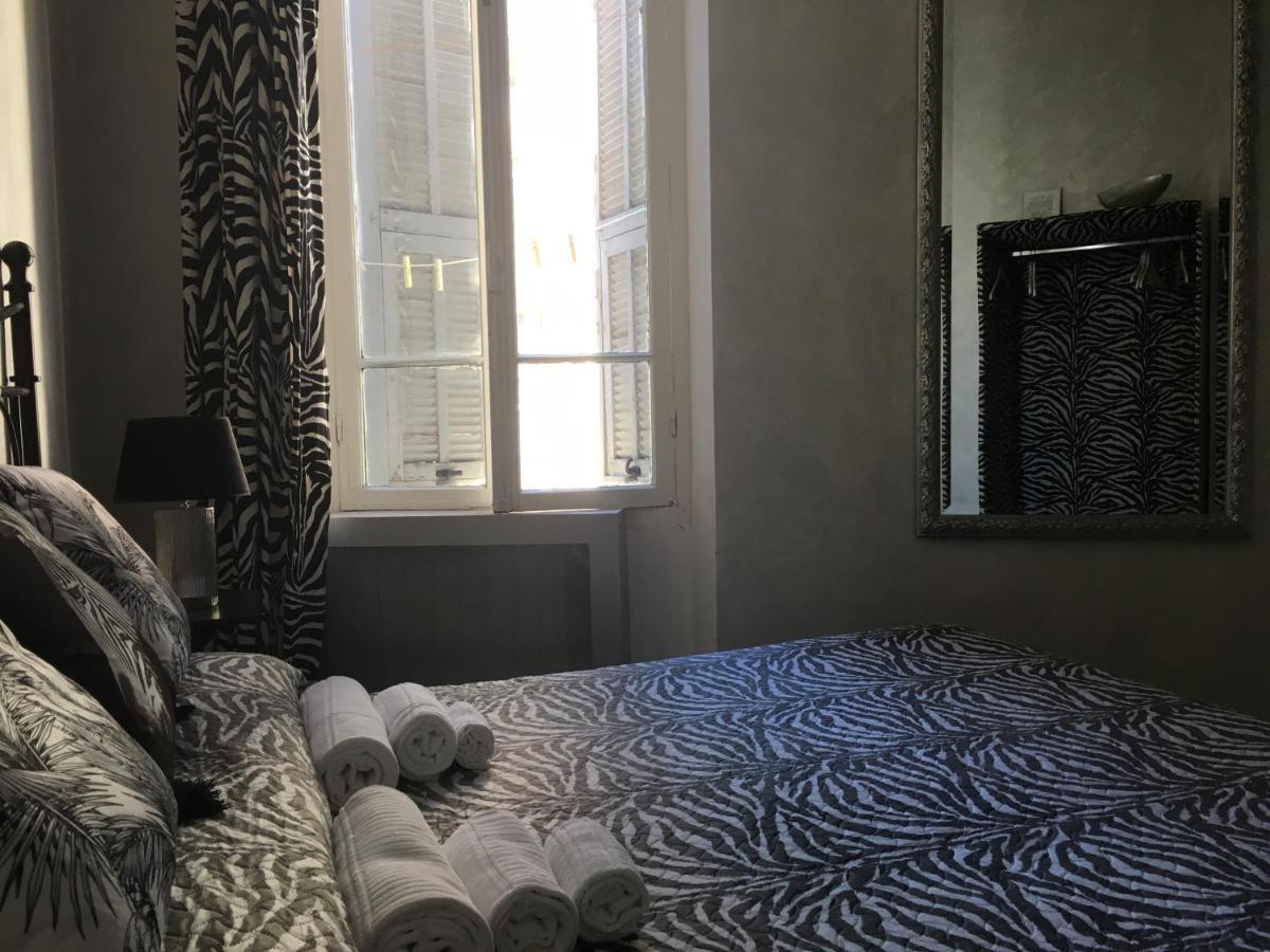 Hotel Sanremo Luaran gambar