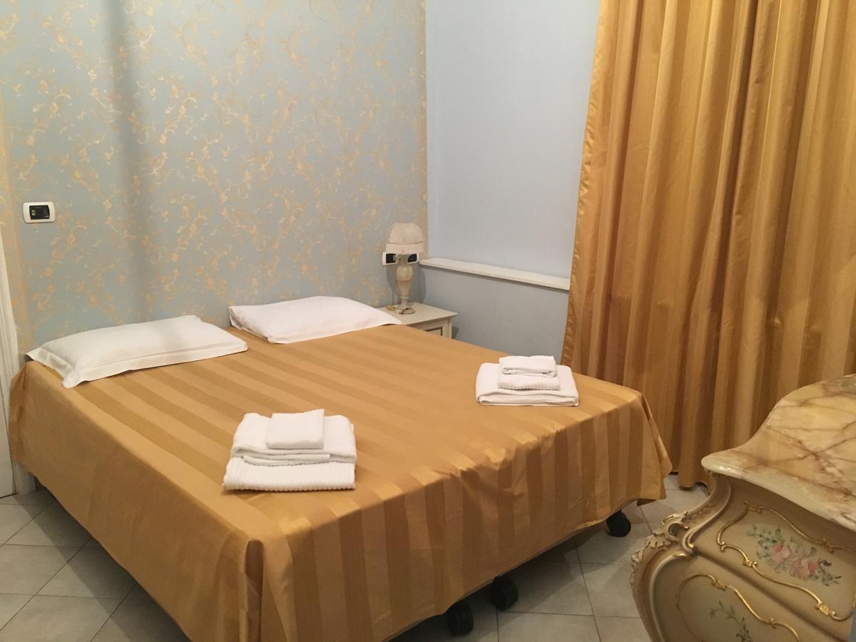 Hotel Sanremo Luaran gambar